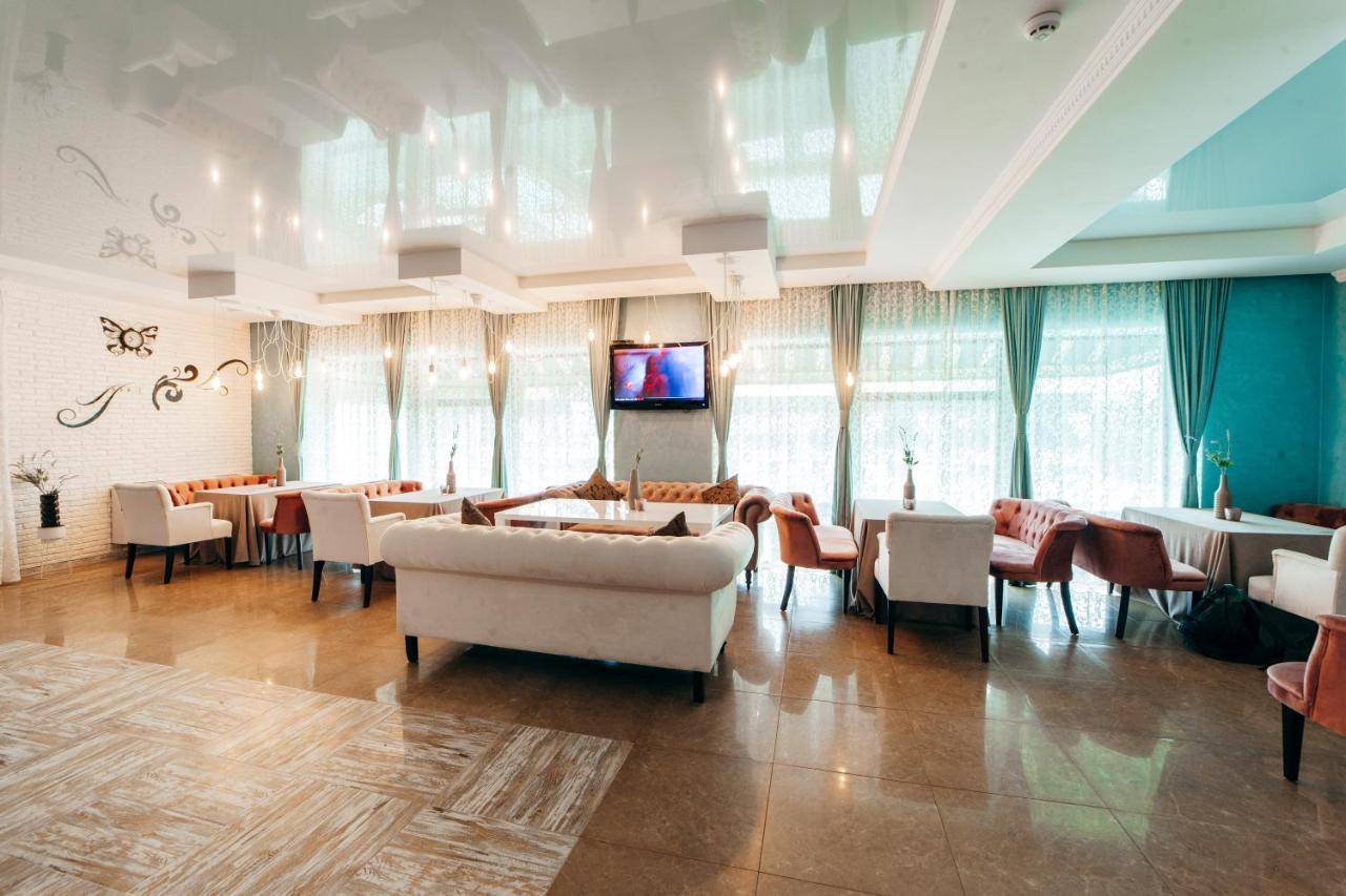 Hotel Butterfly Sadove Zewnętrze zdjęcie
