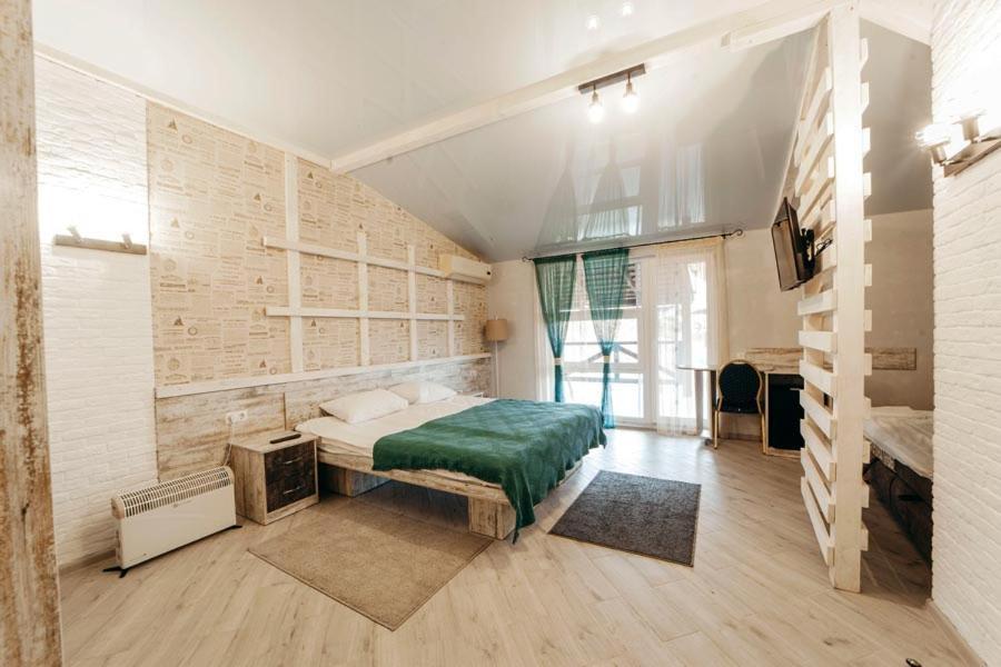 Hotel Butterfly Sadove Zewnętrze zdjęcie