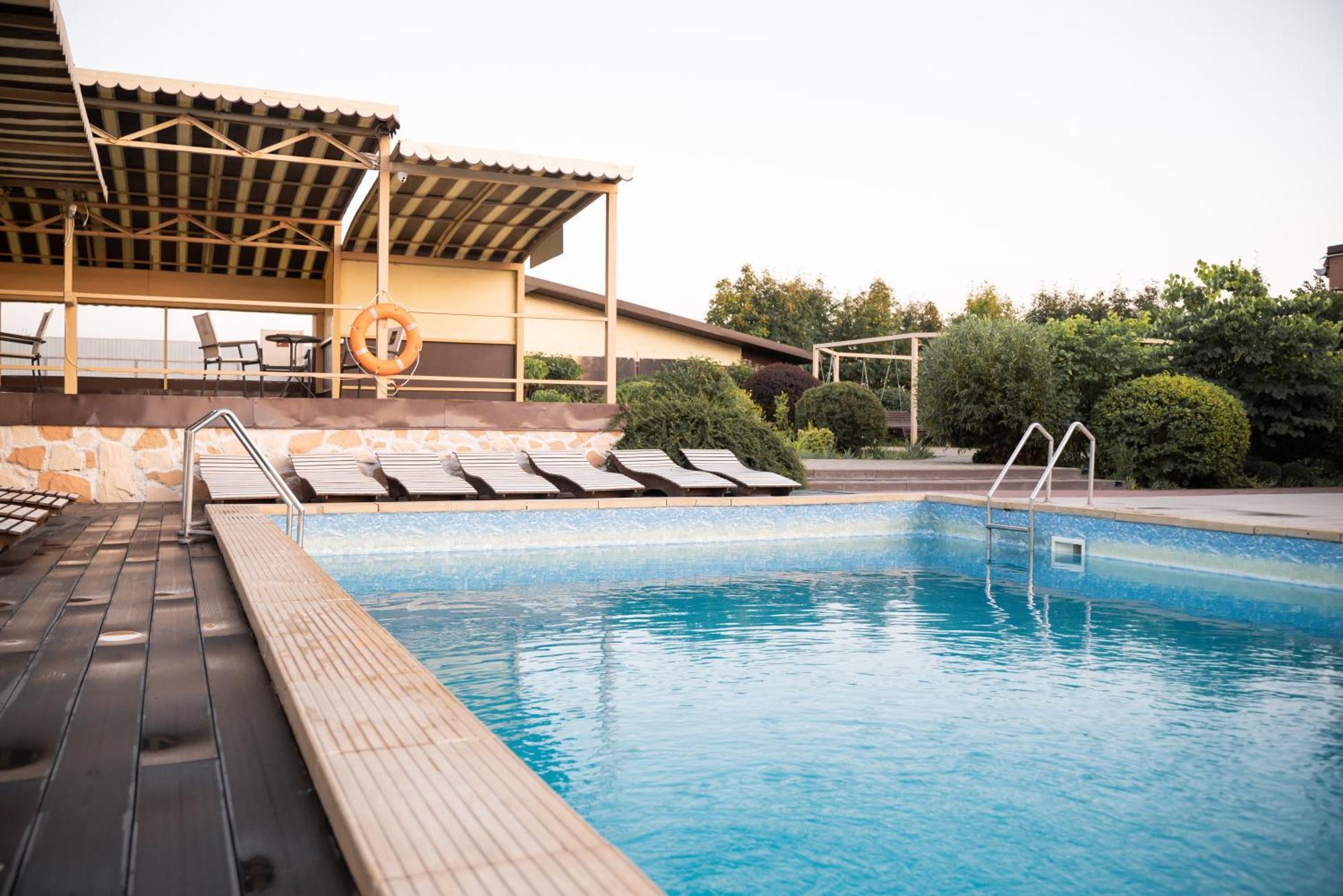Hotel Butterfly Sadove Zewnętrze zdjęcie