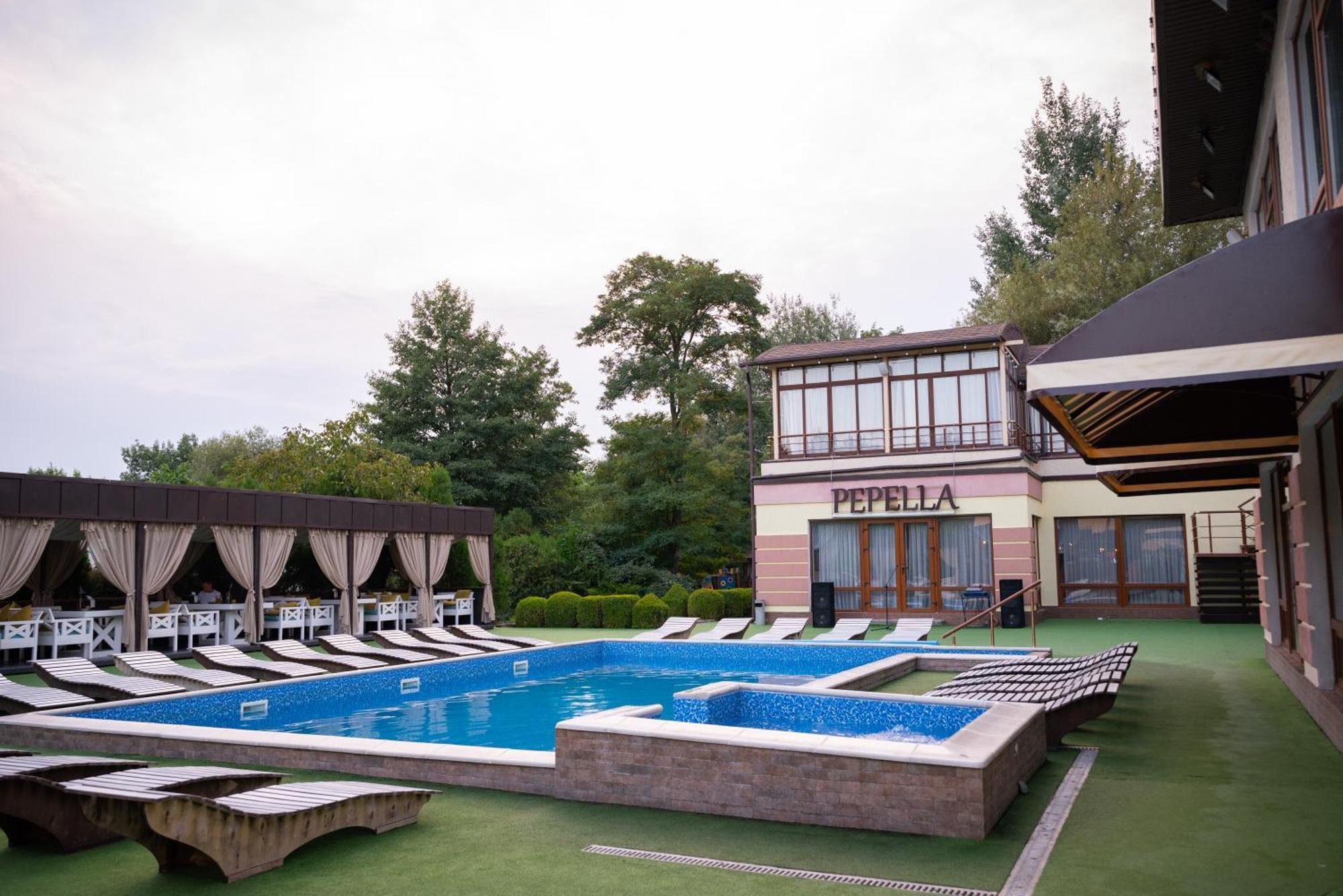 Hotel Butterfly Sadove Zewnętrze zdjęcie
