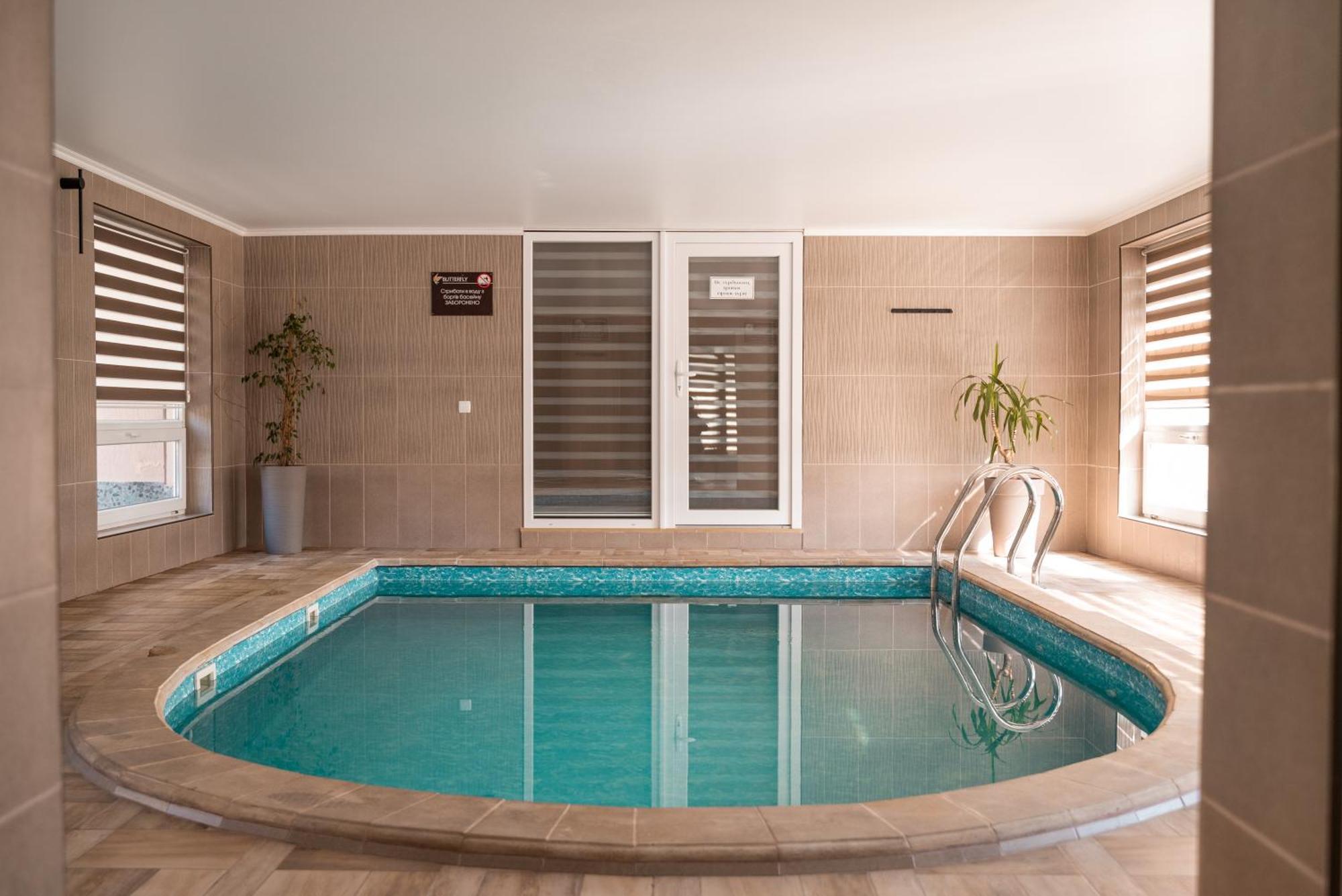Hotel Butterfly Sadove Zewnętrze zdjęcie