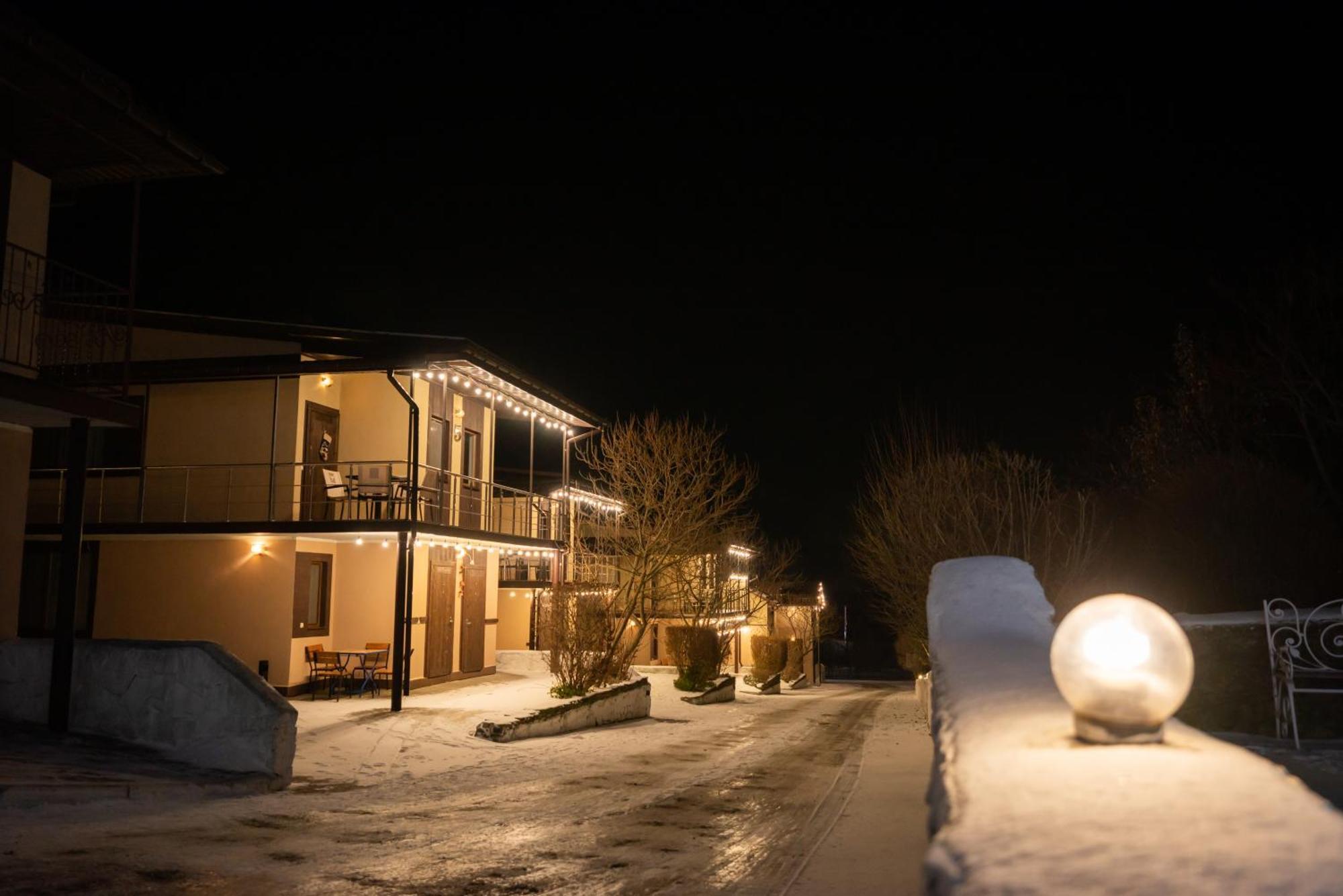 Hotel Butterfly Sadove Zewnętrze zdjęcie