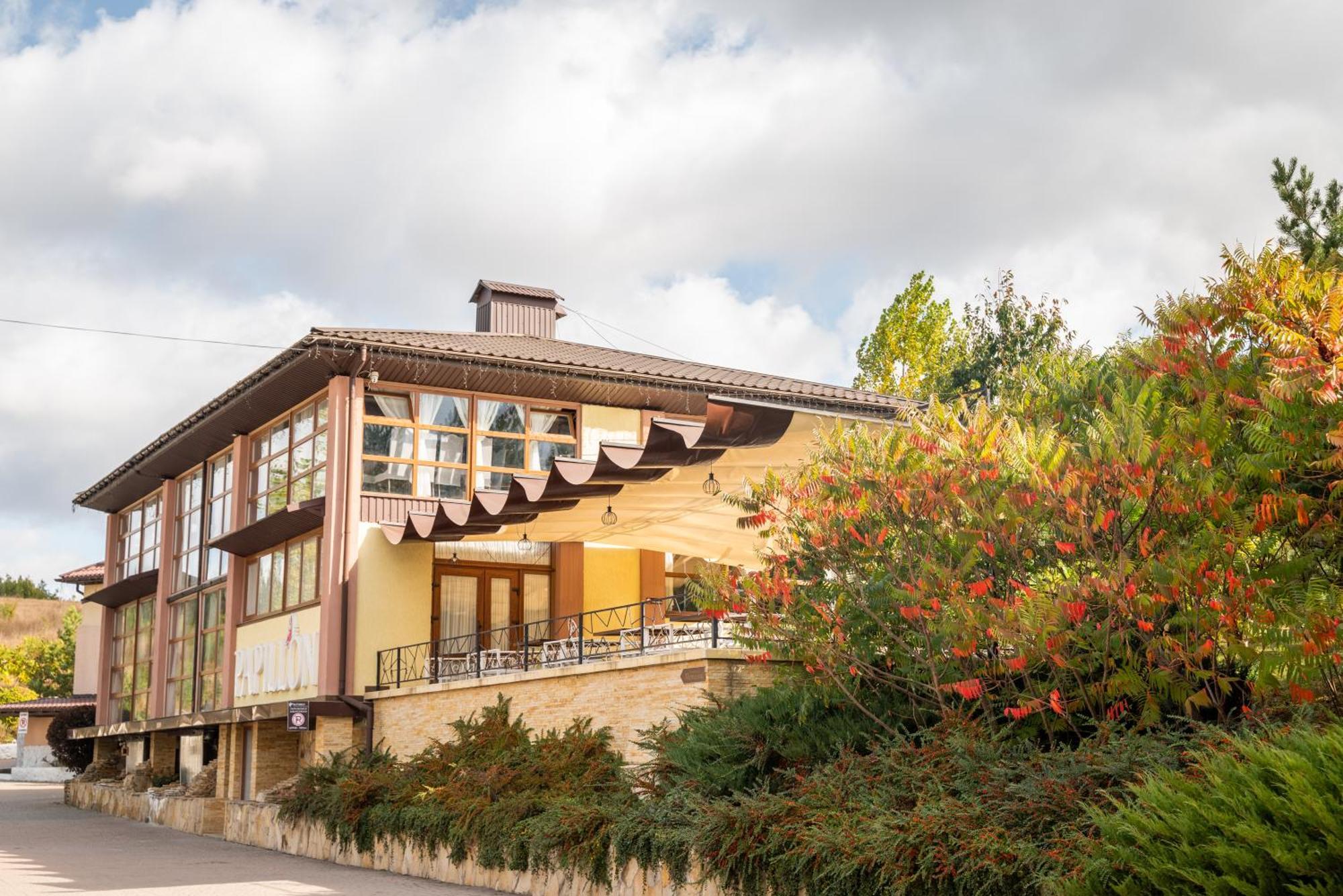 Hotel Butterfly Sadove Zewnętrze zdjęcie