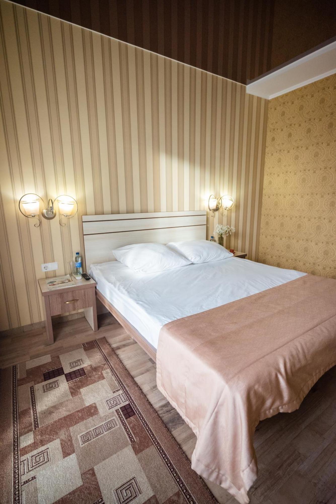 Hotel Butterfly Sadove Zewnętrze zdjęcie