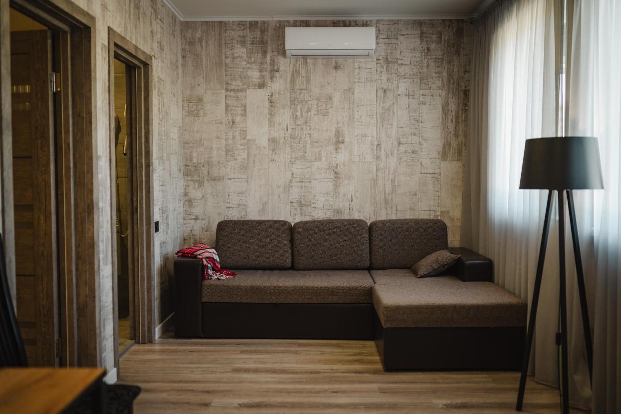 Hotel Butterfly Sadove Zewnętrze zdjęcie