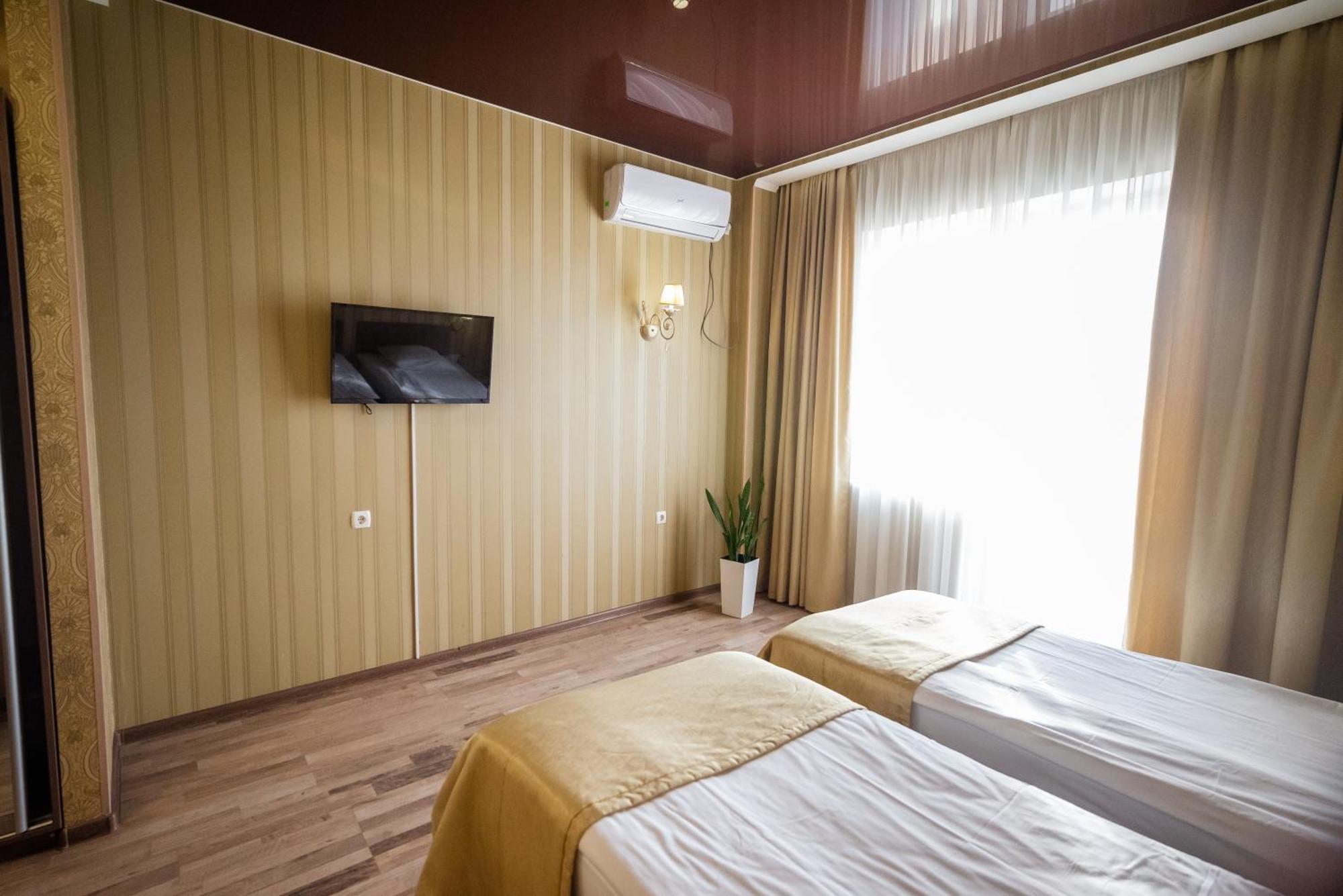 Hotel Butterfly Sadove Zewnętrze zdjęcie