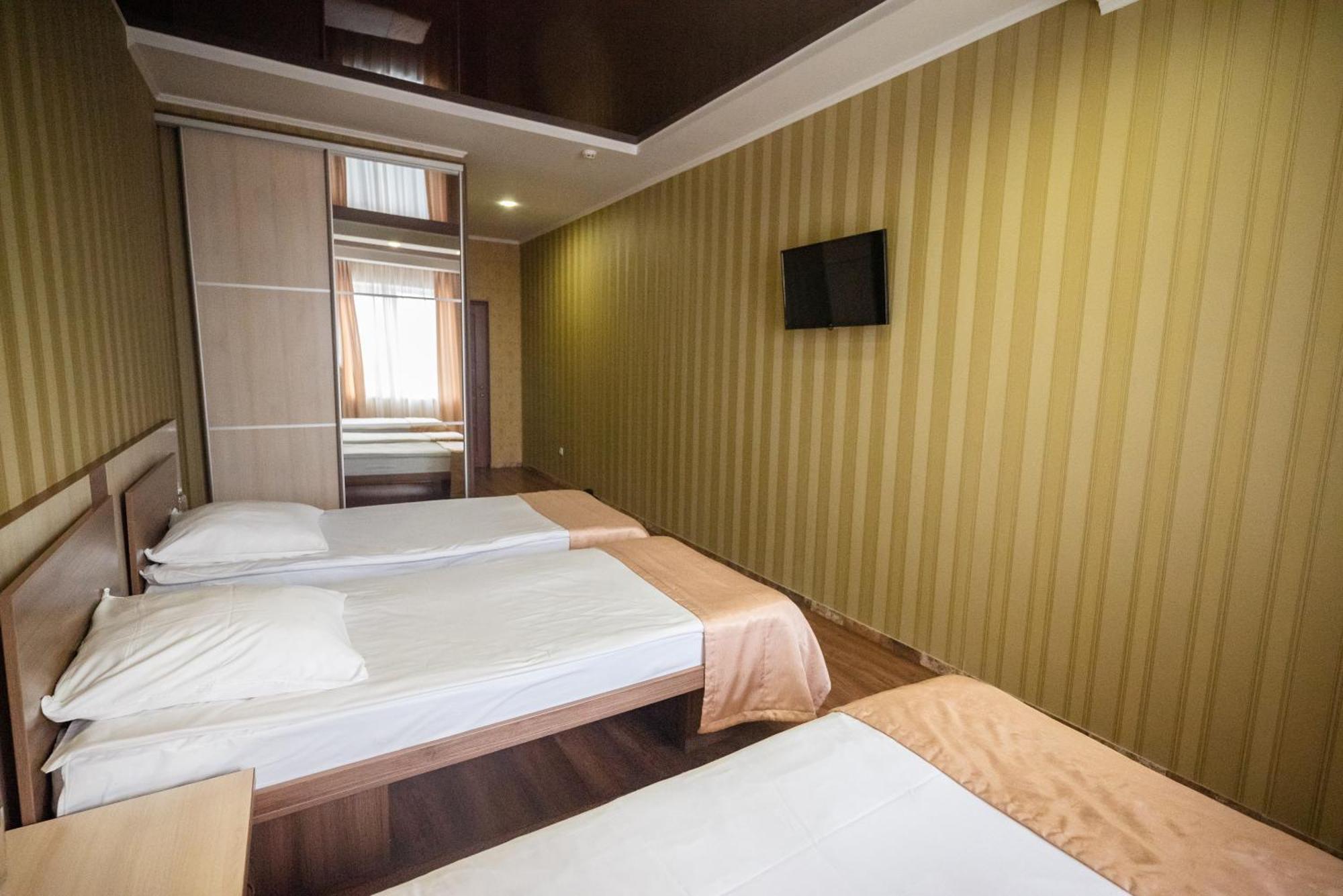 Hotel Butterfly Sadove Zewnętrze zdjęcie