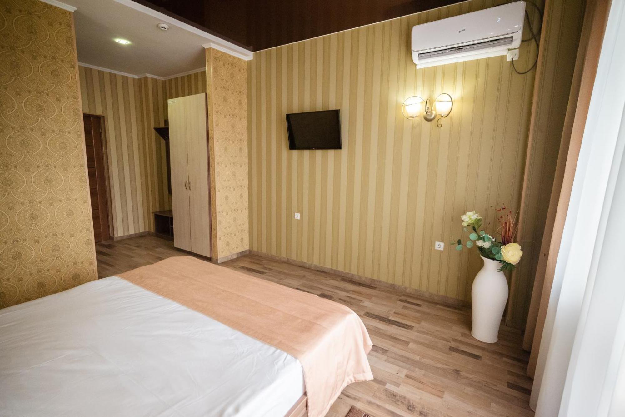 Hotel Butterfly Sadove Zewnętrze zdjęcie